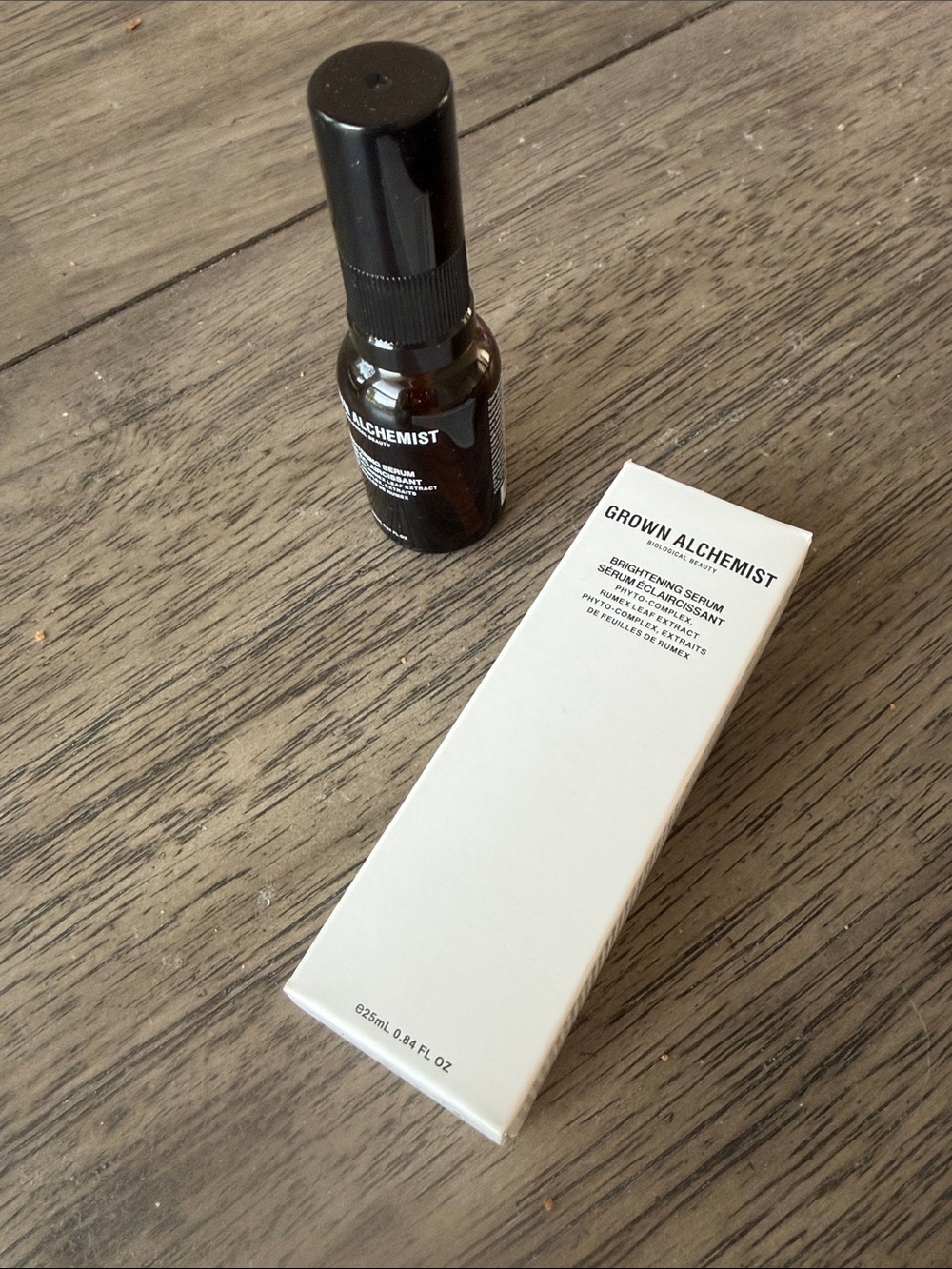 Grown Alchemist White Box with Black Serum Bottle